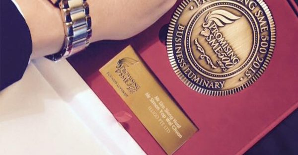 Oasis Web Asia win Promising SME 500 Award